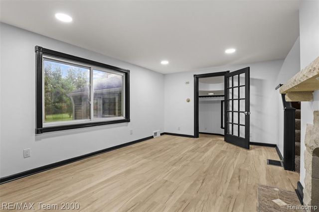 12930 Beech Daly Road, Redford, MI 48239