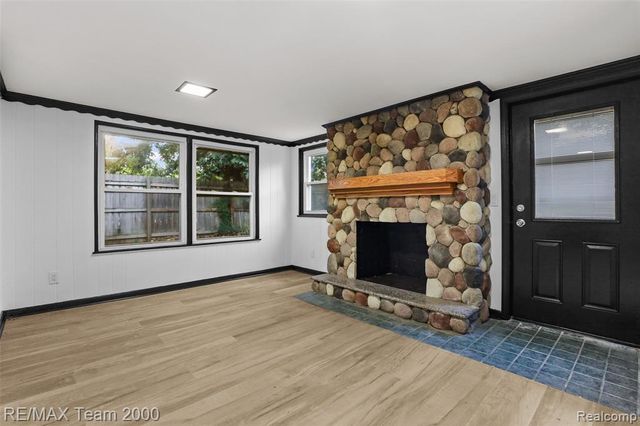 12930 Beech Daly Road, Redford, MI 48239