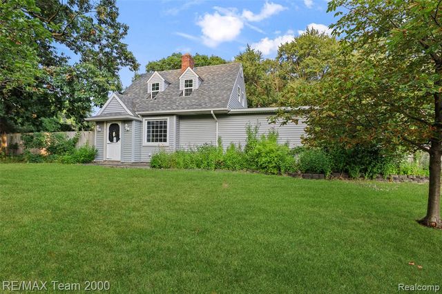 12930 Beech Daly Road, Redford, MI 48239