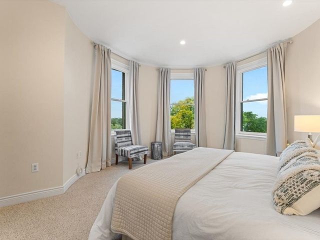 4 Charlesgate East 404, Boston, MA 02215