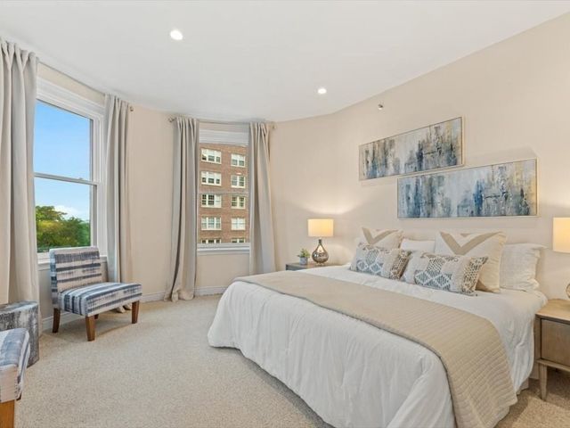 4 Charlesgate East 404, Boston, MA 02215