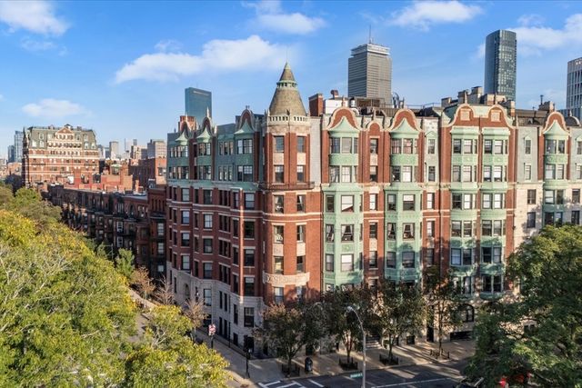4 Charlesgate East 404, Boston, MA 02215