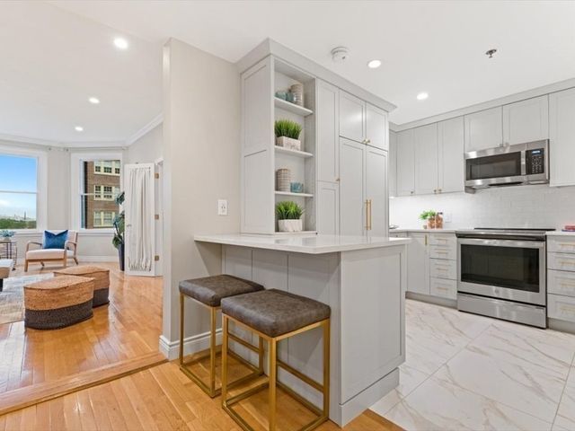 4 Charlesgate East 404, Boston, MA 02215