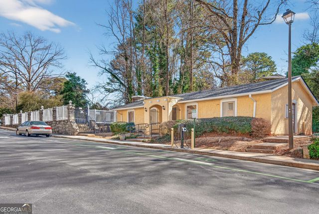 2396 Lawrenceville Highway G, Decatur, GA 30033