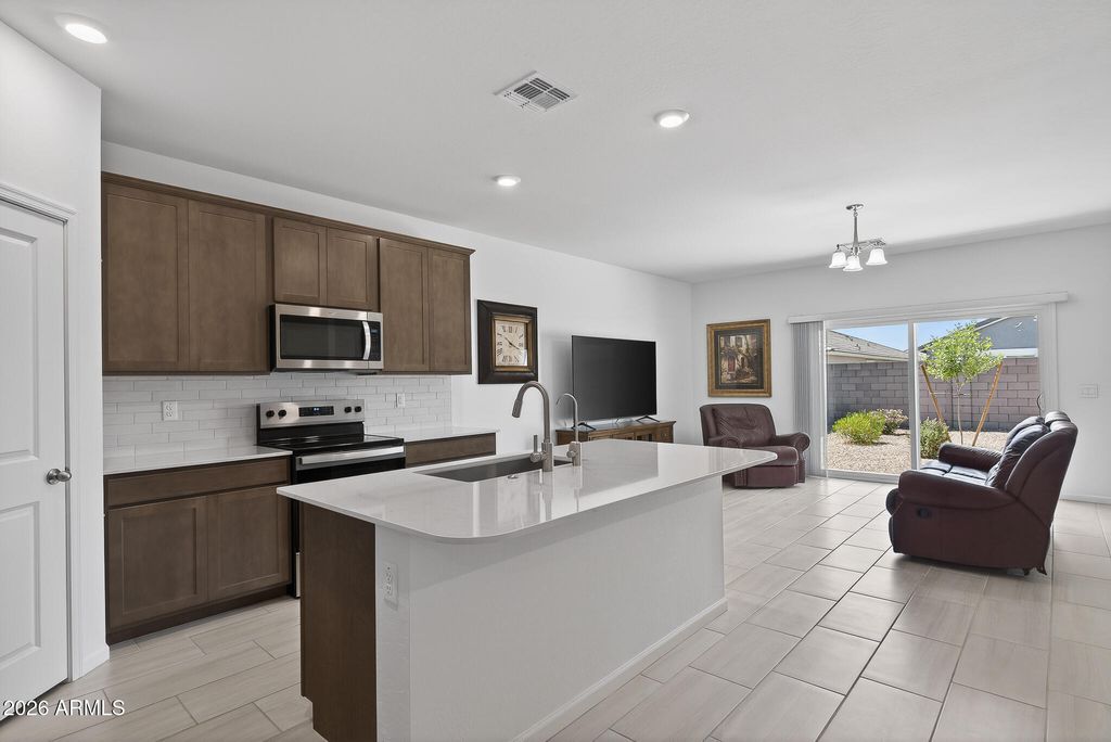 25455 W GRAHAM Trail, Buckeye, AZ 85326 — photo 3
