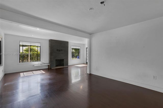 7020 NE 5th Ave, Miami, FL 33138