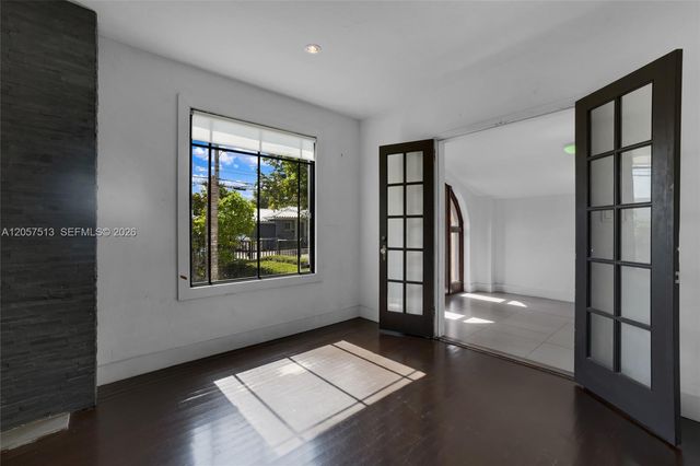 7020 NE 5th Ave, Miami, FL 33138