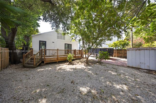 7020 NE 5th Ave, Miami, FL 33138