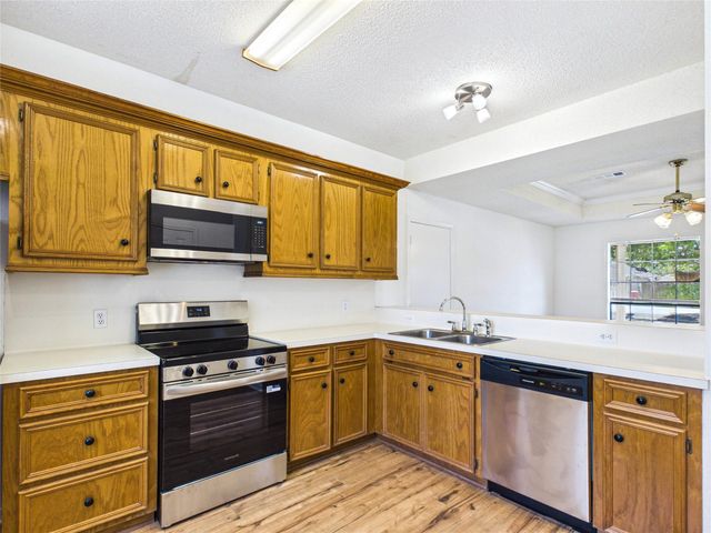 2955 County Road 855c, Alvin, TX 77511