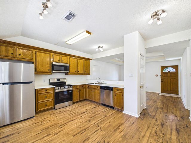 2955 County Road 855c, Alvin, TX 77511