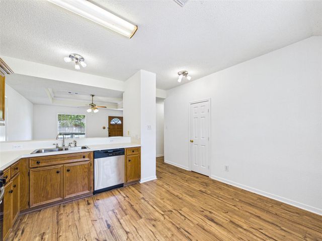 2955 County Road 855c, Alvin, TX 77511