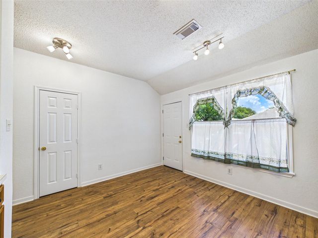 2955 County Road 855c, Alvin, TX 77511