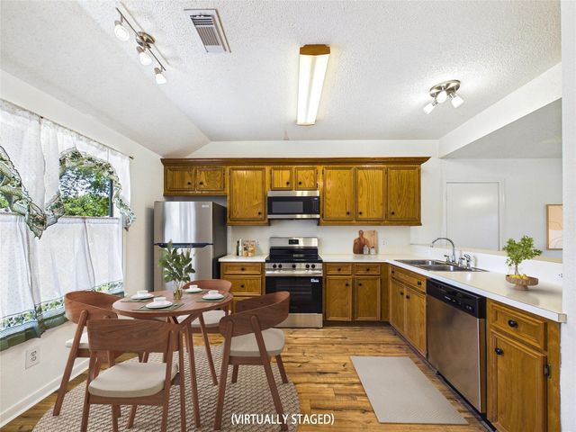 2955 County Road 855c, Alvin, TX 77511
