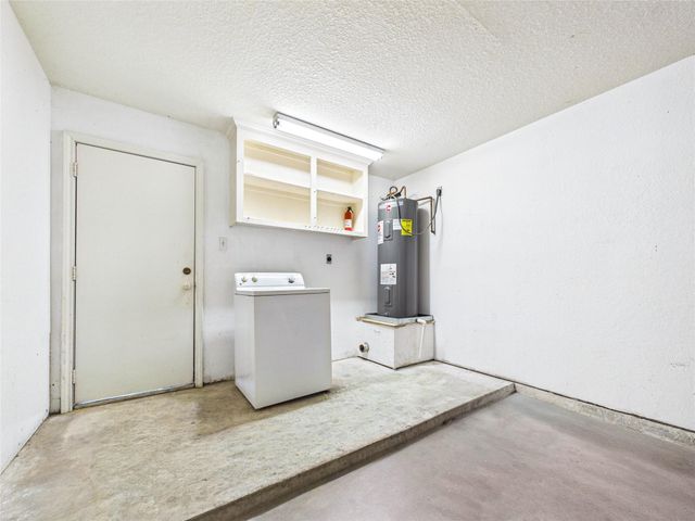 2955 County Road 855c, Alvin, TX 77511