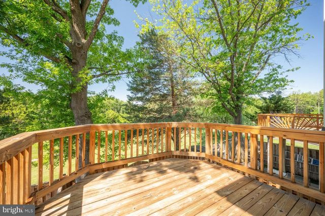 14113 WINDING RIDGE LN, Centreville, VA 20121