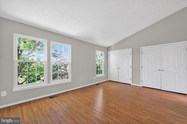 14113 WINDING RIDGE LN, Centreville, VA 20121