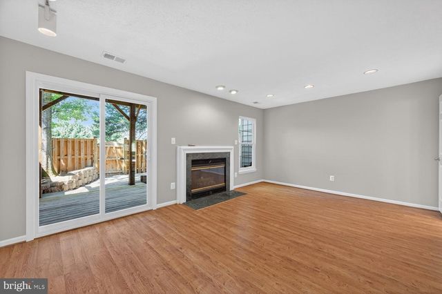 14113 WINDING RIDGE LN, Centreville, VA 20121