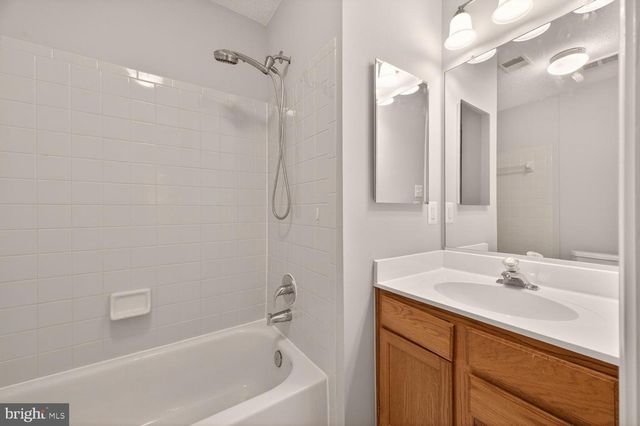 14113 WINDING RIDGE LN, Centreville, VA 20121