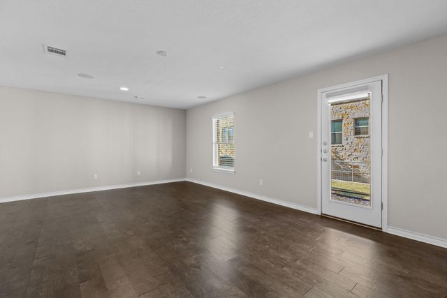 1125 Highknoll LN, Georgetown, TX 78628