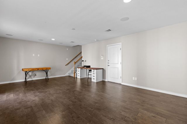 1125 Highknoll LN, Georgetown, TX 78628