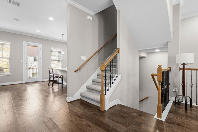 1125 Highknoll LN, Georgetown, TX 78628