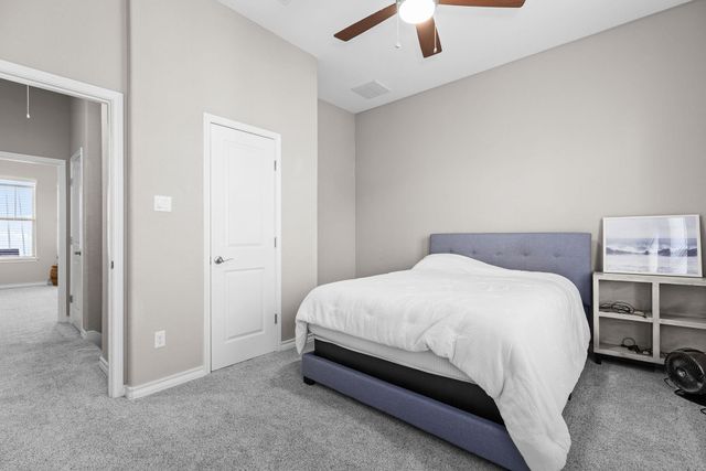 1125 Highknoll LN, Georgetown, TX 78628