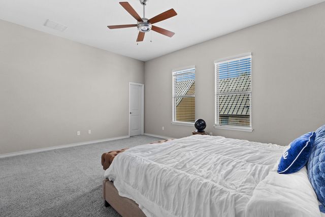 1125 Highknoll LN, Georgetown, TX 78628