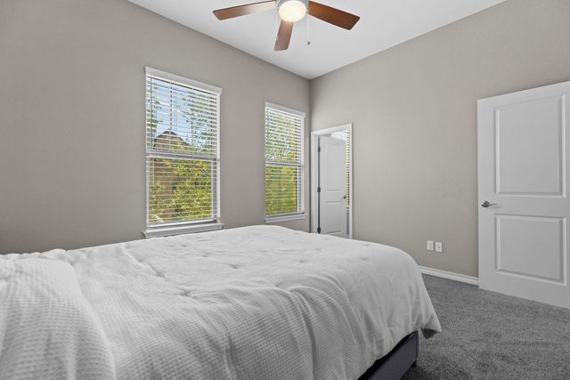 1125 Highknoll LN, Georgetown, TX 78628