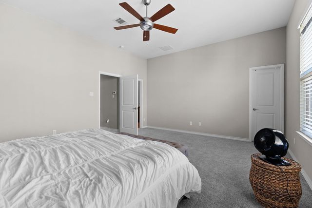 1125 Highknoll LN, Georgetown, TX 78628