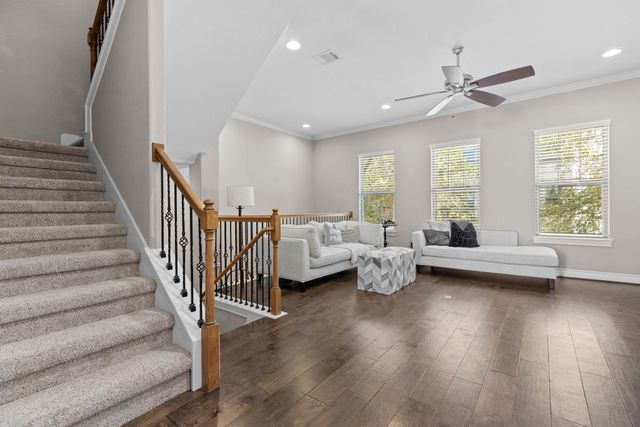 1125 Highknoll LN, Georgetown, TX 78628