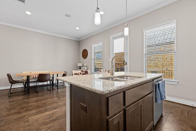 1125 Highknoll LN, Georgetown, TX 78628