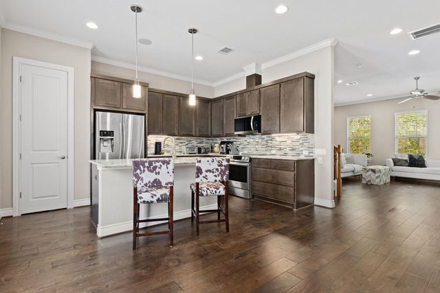 1125 Highknoll LN, Georgetown, TX 78628