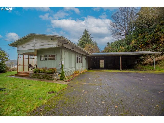 1900 ROWE St, Reedsport, OR 97467