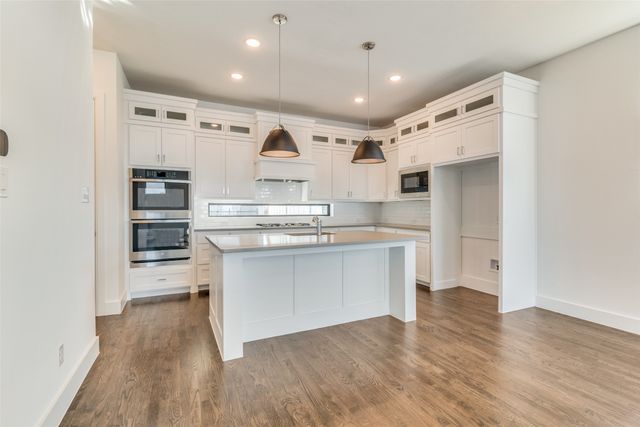 800 War Admiral Drive, Rowlett, TX 75088