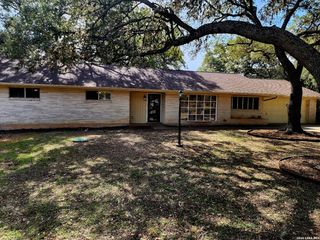6350 Mondean, San Antonio, TX 78240
