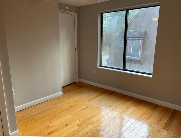 12 Victoria Drive, Merrimack, NH 03054