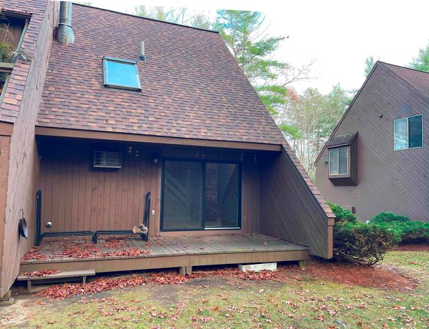 12 Victoria Drive, Merrimack, NH 03054