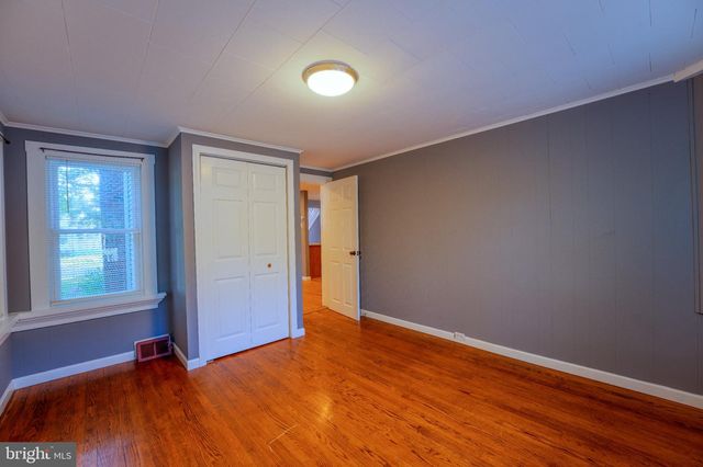 579 N DELAWARE ST, Paulsboro, NJ 08066