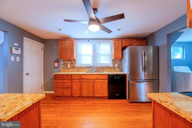 579 N DELAWARE ST, Paulsboro, NJ 08066