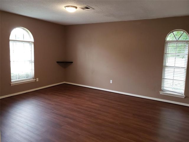 1932 Elmhurst Drive, Norman, OK 73071