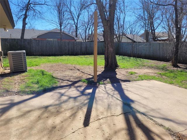 1932 Elmhurst Drive, Norman, OK 73071
