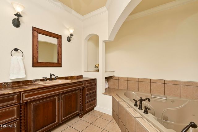 20268 Heron Circle, Abingdon, VA 24211