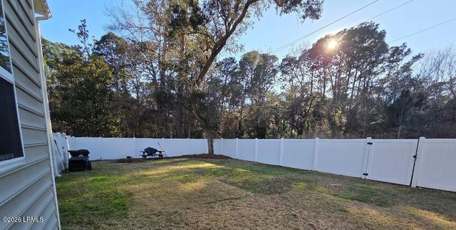 19 St James Circle, Beaufort, SC 29907