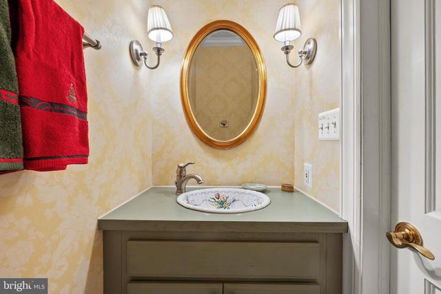 38 BOUTON GREEN CT, Baltimore, MD 21210