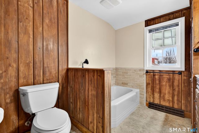 25 Pond Road, Old Saybrook, CT 06475