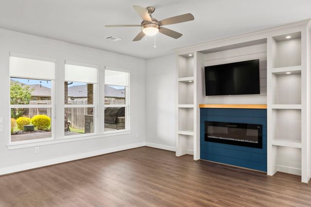 28928 Autumn Shore Drive, Fulshear, TX 77441