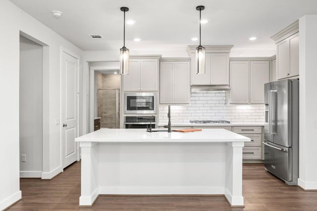 28928 Autumn Shore Drive, Fulshear, TX 77441