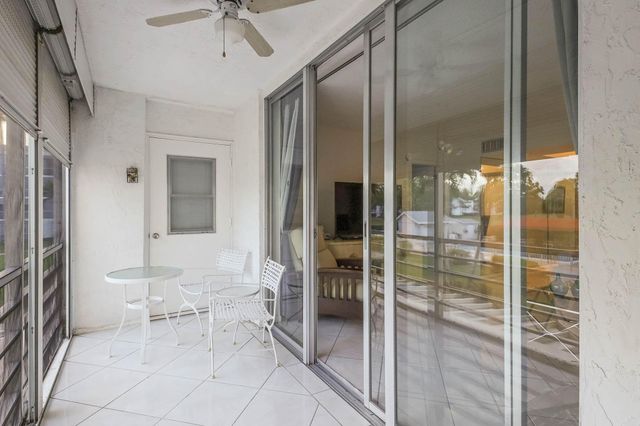 6850 10th Avenue N 206, Lake Worth, FL 33467