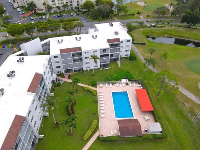 6850 10th Avenue N 206, Lake Worth, FL 33467