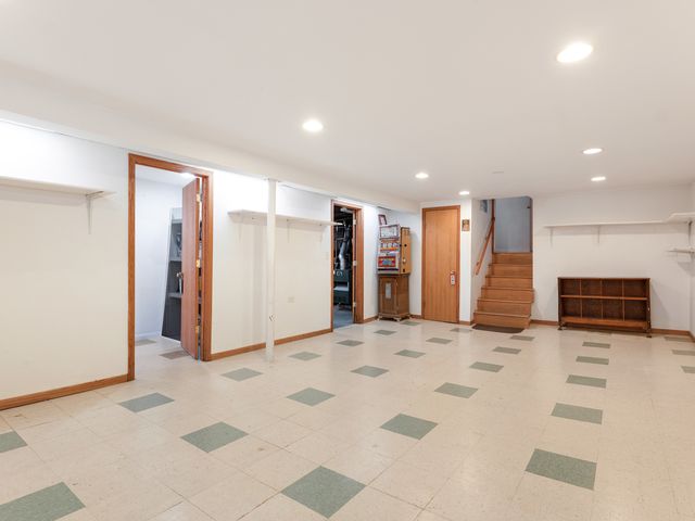 661 Winston Drive, Melrose Park, IL 60160